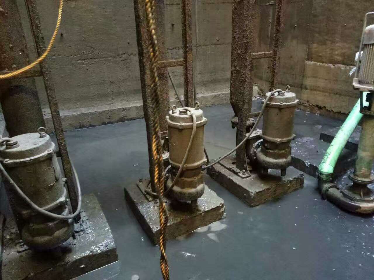 姑苏污水池清理